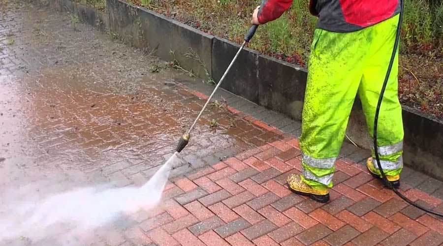 high pressure cleaning service in Liverpool